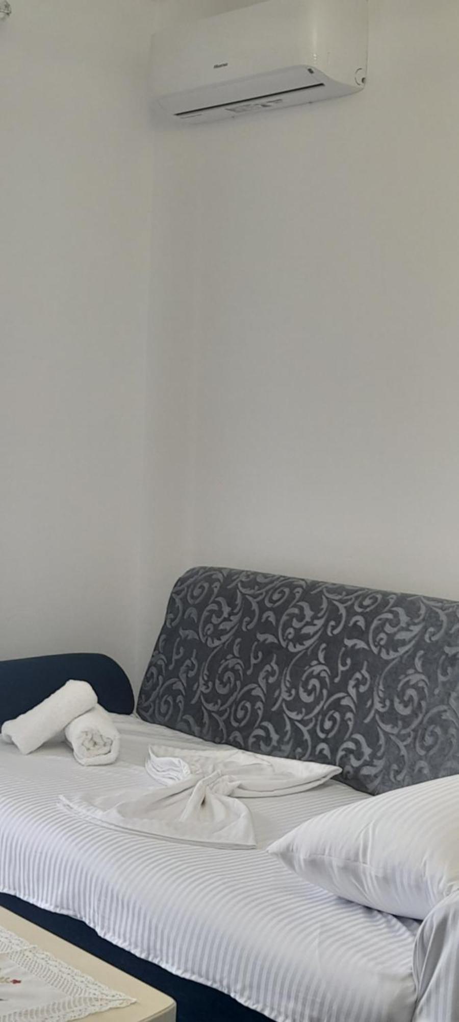 Miri'S Villa Sarandë Exteriör bild